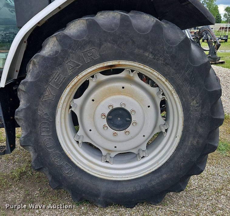 image for item DR8617 1992 White 6105 C tractor