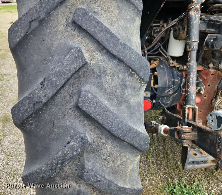 image for item DR8617 1992 White 6105 C tractor