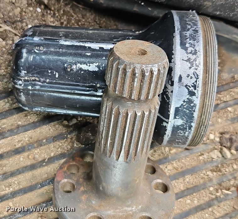 image for item DR8617 1992 White 6105 C tractor