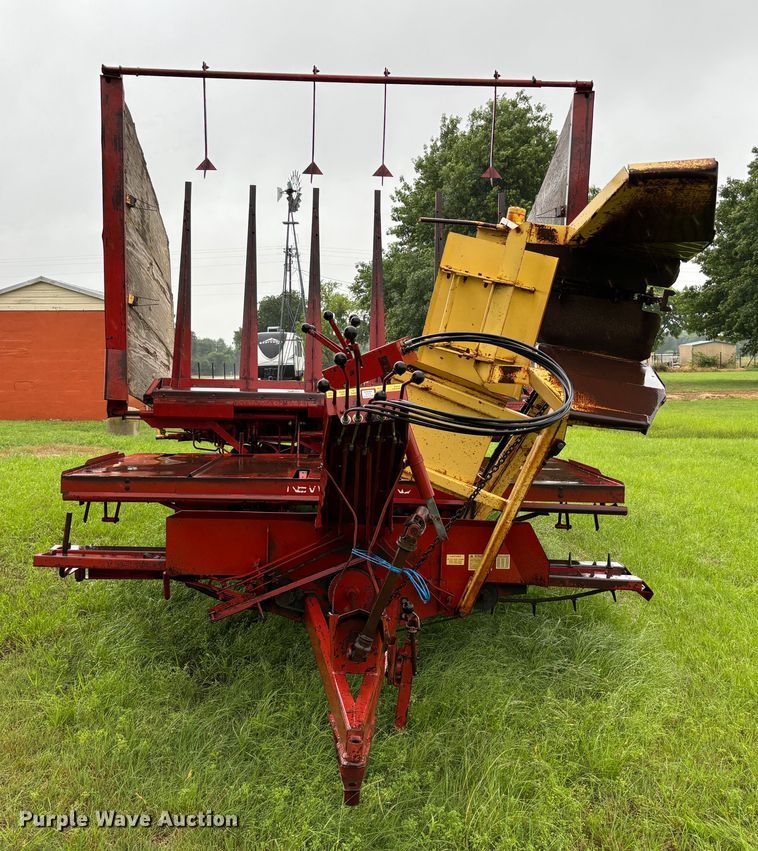 image for item DS2494 New Holland  1034 Stackliner  bale stacker