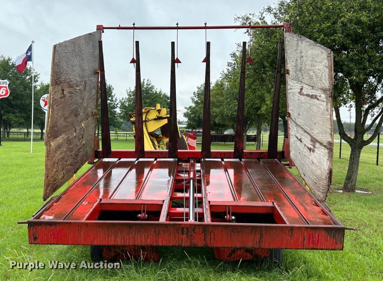 image for item DS2494 New Holland  1034 Stackliner  bale stacker