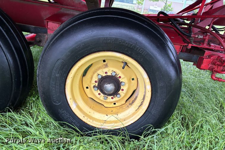 image for item DS2494 New Holland  1034 Stackliner  bale stacker