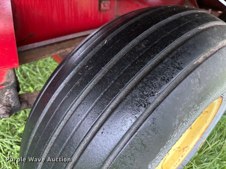 image for item DS2494 New Holland  1034 Stackliner  bale stacker