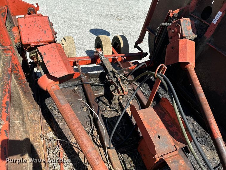 image for item DX0474 Rhino batwing rotary mower