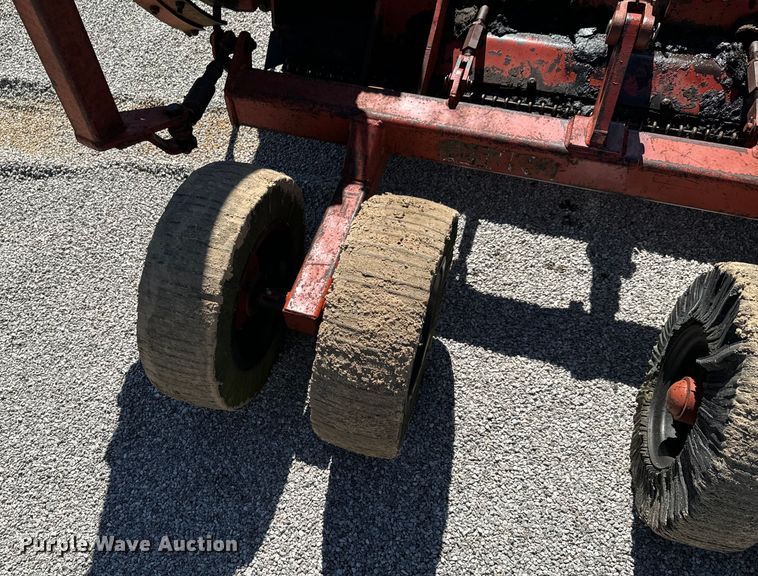 image for item DX0474 Rhino batwing rotary mower