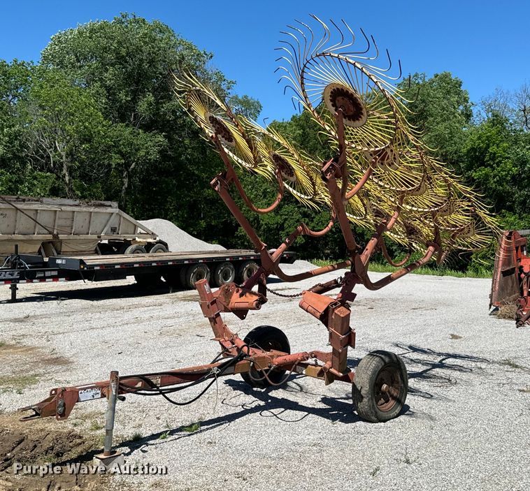 image for item DX0475 Hay rake