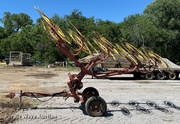 image for item DX0475 Hay rake