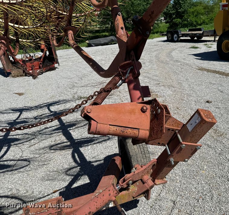 image for item DX0475 Hay rake