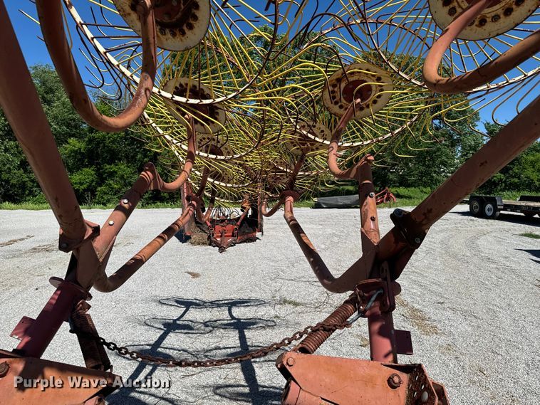 image for item DX0475 Hay rake