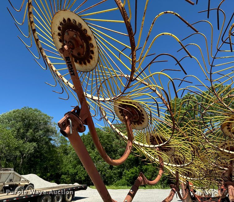 image for item DX0475 Hay rake