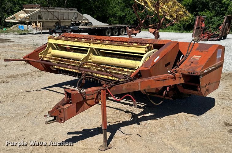 image for item DX0476 New Holland Haybine 489 swather / windrower
