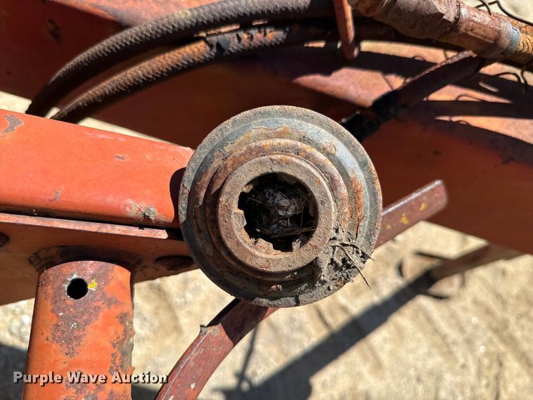 image for item DX0476 New Holland Haybine 489 swather / windrower