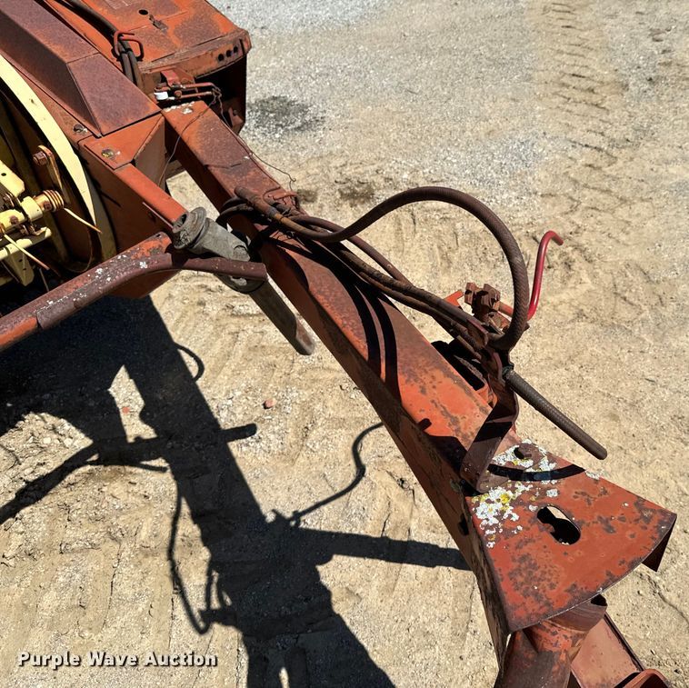 image for item DX0476 New Holland Haybine 489 swather / windrower