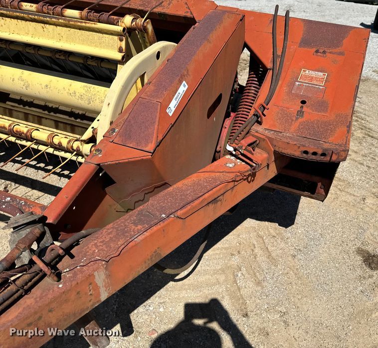 image for item DX0476 New Holland Haybine 489 swather / windrower