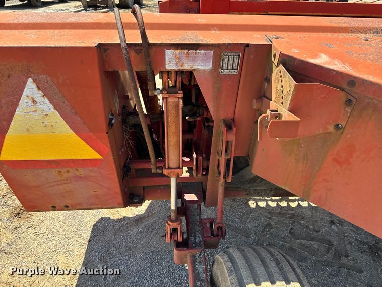 image for item DX0476 New Holland Haybine 489 swather / windrower