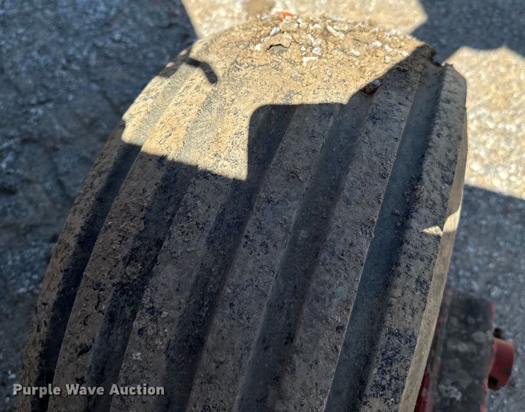 image for item DX0476 New Holland Haybine 489 swather / windrower