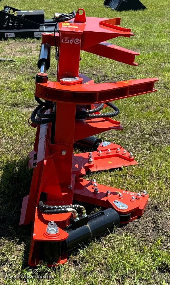 image for item DX0499 AGT skid steer tree shear