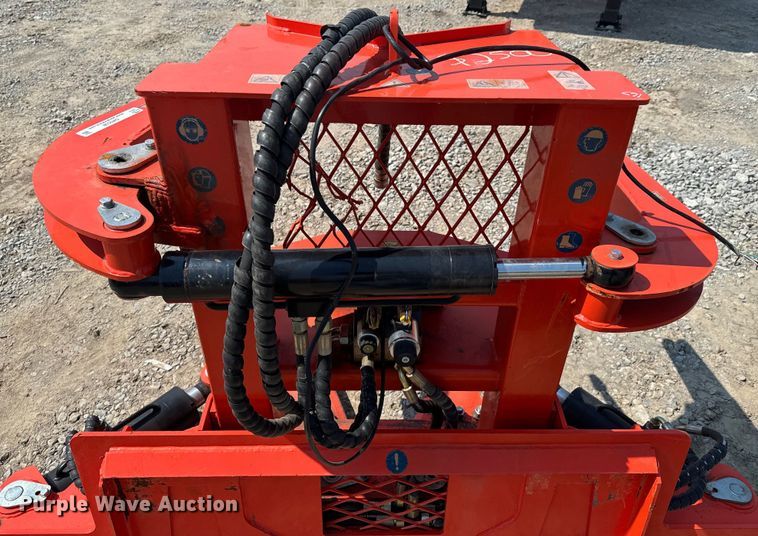 image for item DX0538 Agrotk skid steer tree shear