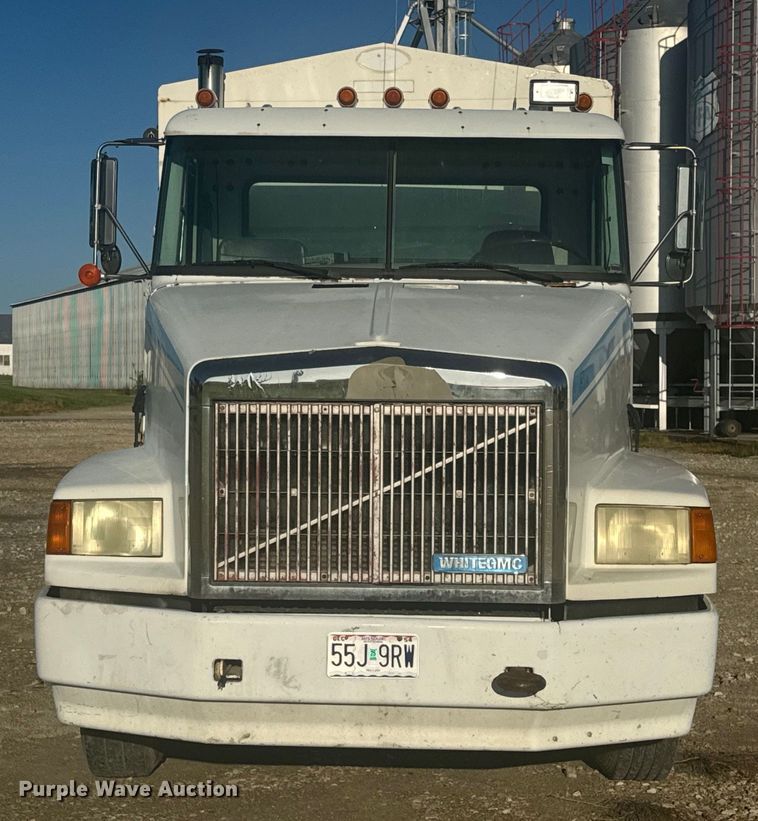 image for item EH6758 1988 WhiteGMC WCA fertilizer delivery truck