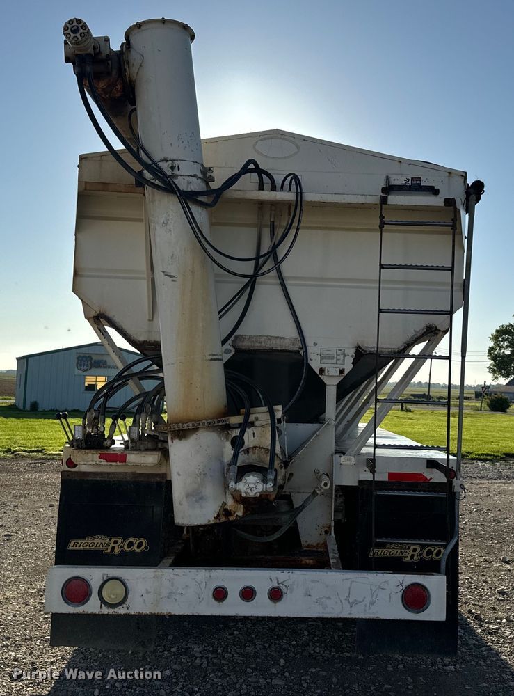 image for item EH6758 1988 WhiteGMC WCA fertilizer delivery truck