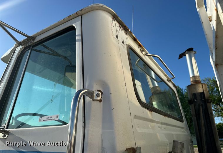 image for item EH6758 1988 WhiteGMC WCA fertilizer delivery truck