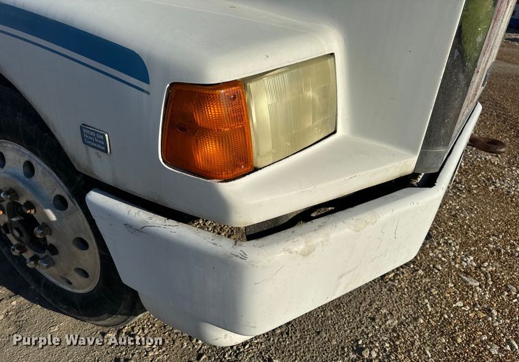 image for item EH6758 1988 WhiteGMC WCA fertilizer delivery truck