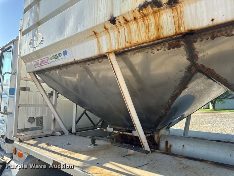 image for item EH6758 1988 WhiteGMC WCA fertilizer delivery truck