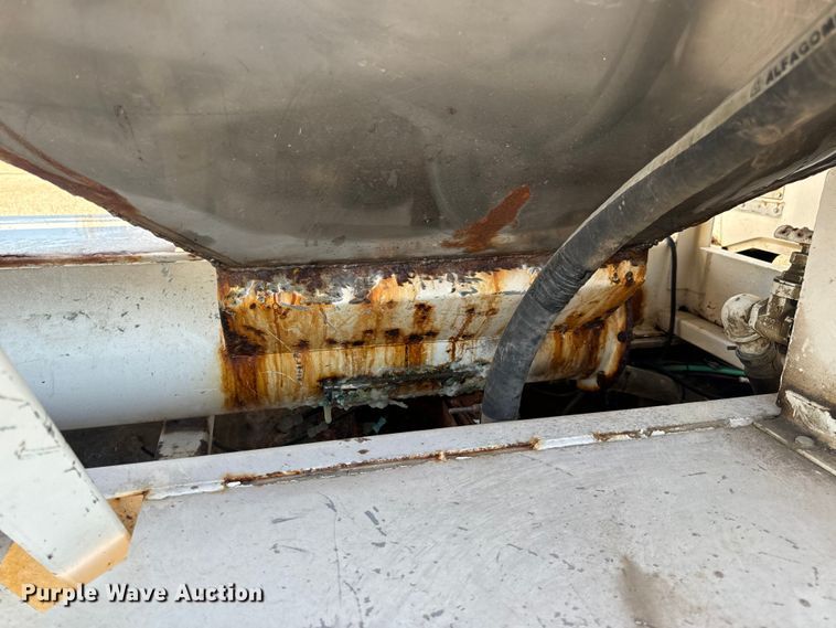 image for item EH6758 1988 WhiteGMC WCA fertilizer delivery truck