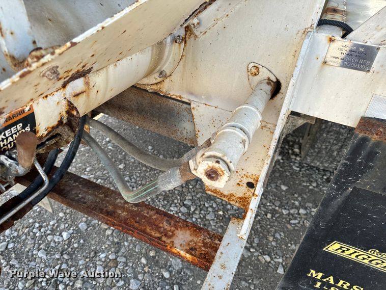 image for item EH6758 1988 WhiteGMC WCA fertilizer delivery truck