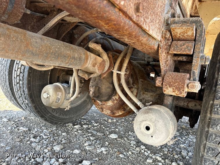 image for item EH6758 1988 WhiteGMC WCA fertilizer delivery truck