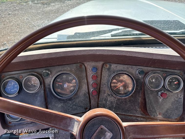 image for item EH6758 1988 WhiteGMC WCA fertilizer delivery truck