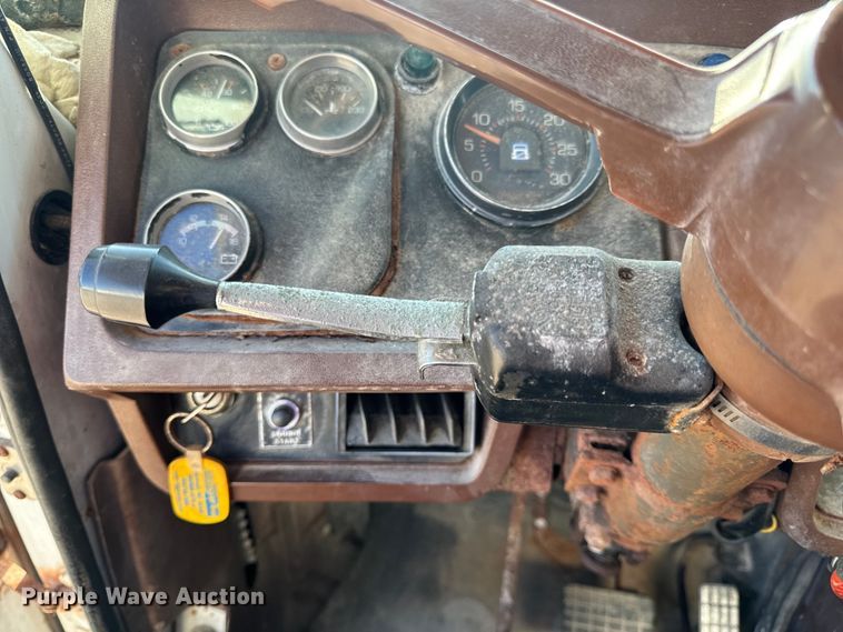 image for item EH6758 1988 WhiteGMC WCA fertilizer delivery truck