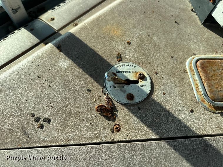 image for item EH6758 1988 WhiteGMC WCA fertilizer delivery truck