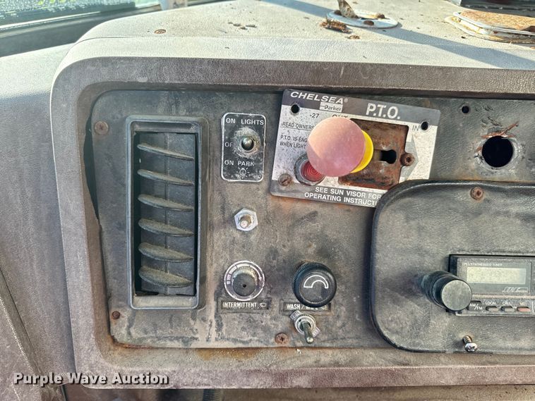 image for item EH6758 1988 WhiteGMC WCA fertilizer delivery truck