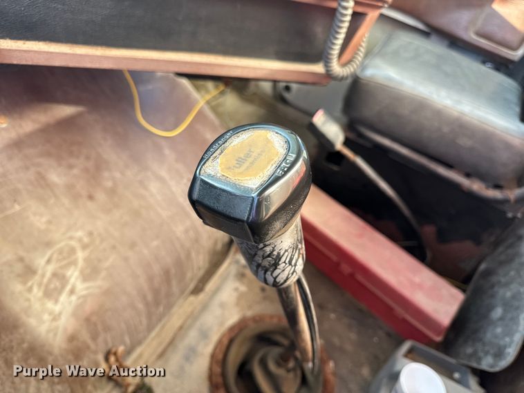 image for item EH6758 1988 WhiteGMC WCA fertilizer delivery truck