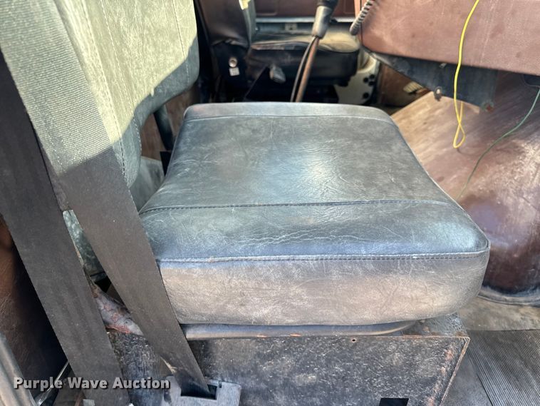 image for item EH6758 1988 WhiteGMC WCA fertilizer delivery truck