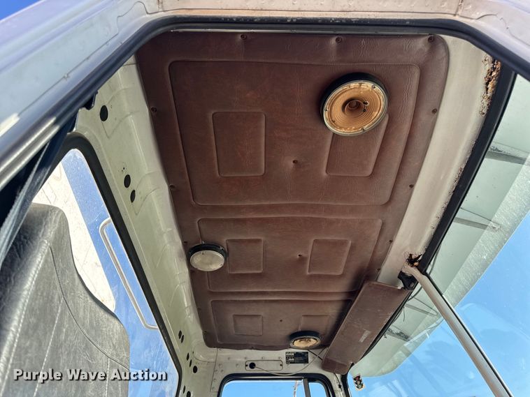 image for item EH6758 1988 WhiteGMC WCA fertilizer delivery truck