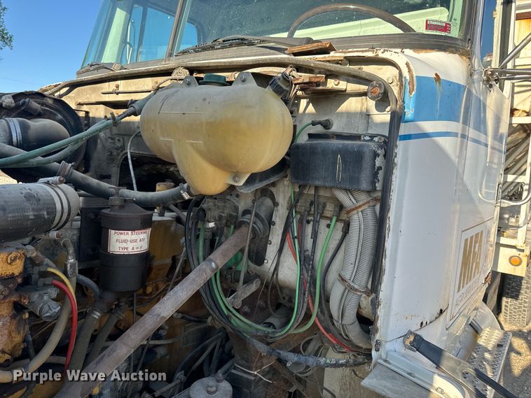 image for item EH6758 1988 WhiteGMC WCA fertilizer delivery truck