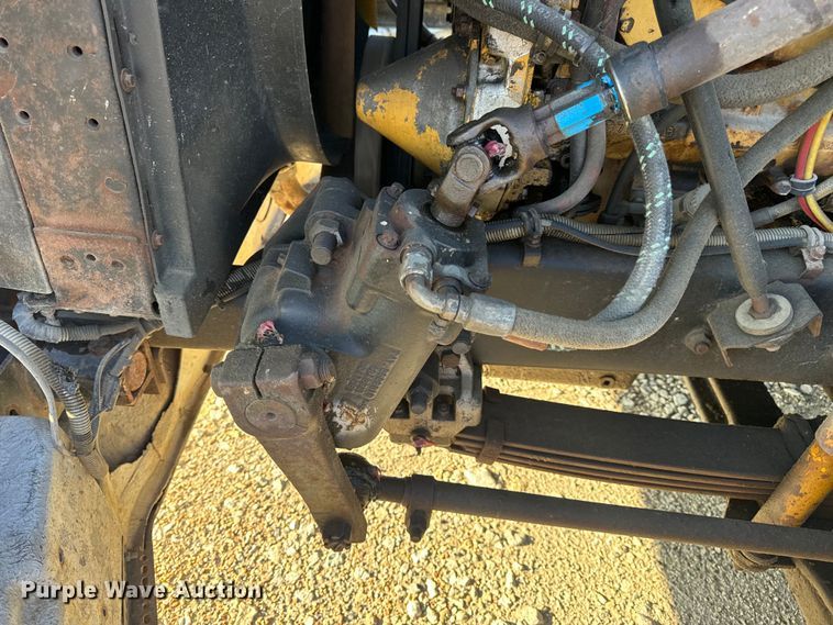 image for item EH6758 1988 WhiteGMC WCA fertilizer delivery truck