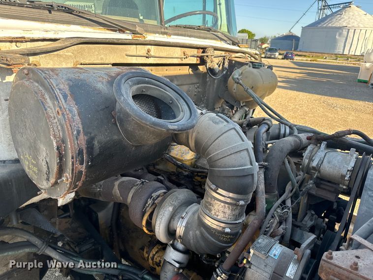 image for item EH6758 1988 WhiteGMC WCA fertilizer delivery truck