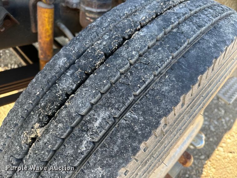 image for item EH6758 1988 WhiteGMC WCA fertilizer delivery truck