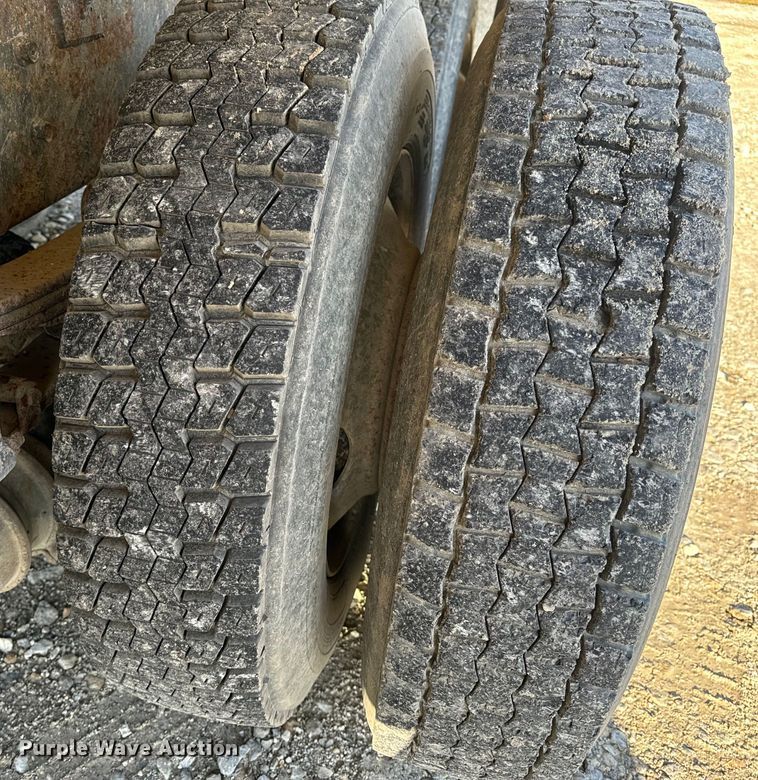 image for item EH6758 1988 WhiteGMC WCA fertilizer delivery truck