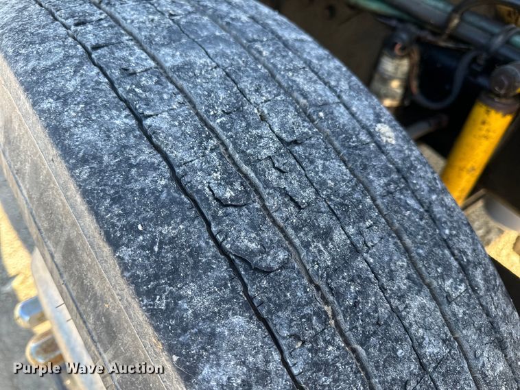 image for item EH6758 1988 WhiteGMC WCA fertilizer delivery truck