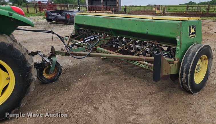 image for item EI3837 John Deere  8300 grain drill