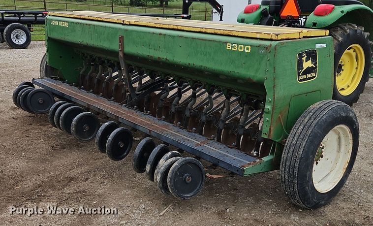 image for item EI3837 John Deere  8300 grain drill