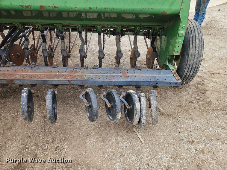 image for item EI3837 John Deere  8300 grain drill