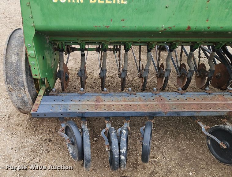 image for item EI3837 John Deere  8300 grain drill