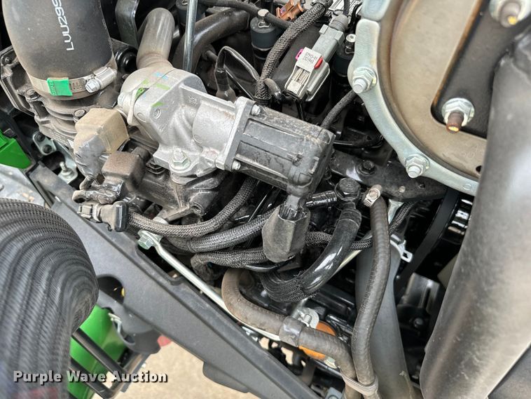 image for item EJ0649 2022 John Deere 3032E MFWD tractor