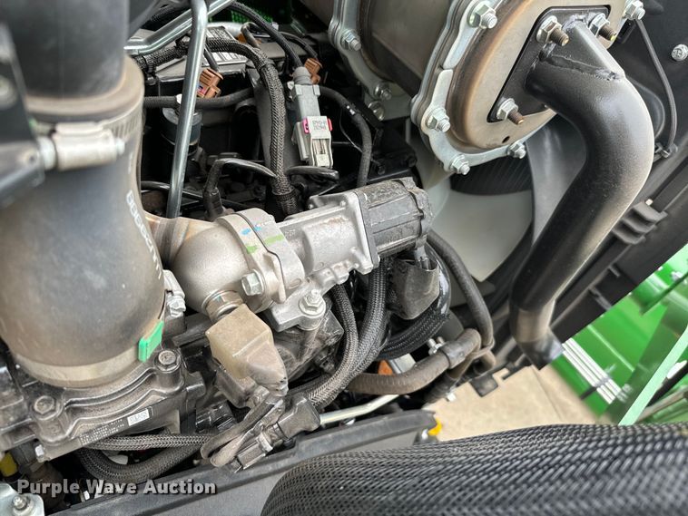 image for item EJ0649 2022 John Deere 3032E MFWD tractor