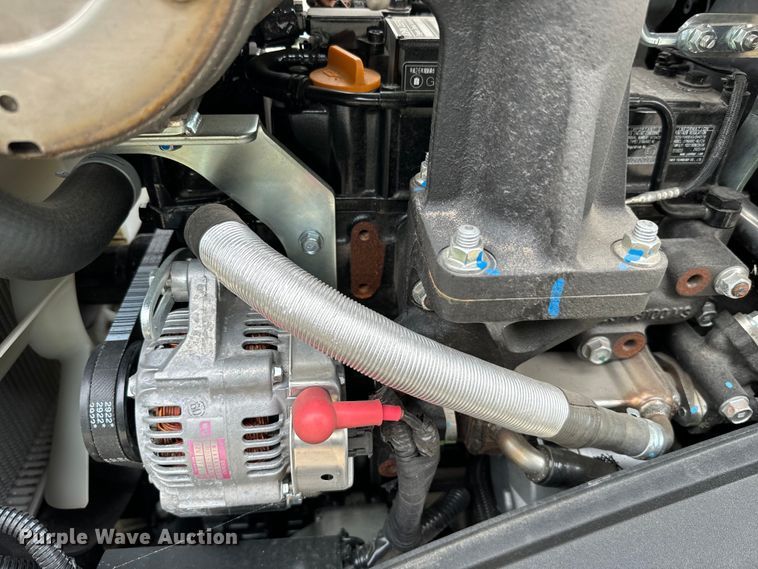 image for item EJ0649 2022 John Deere 3032E MFWD tractor